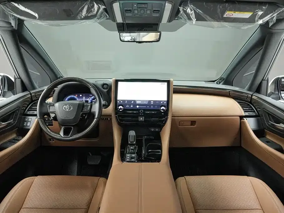Toyota Alphard — фото 6
