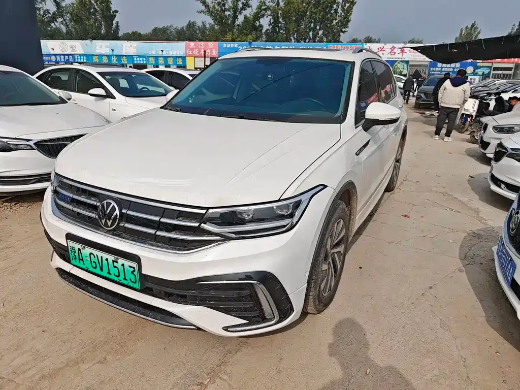 Volkswagen Tiguan L New Energy — фото 1