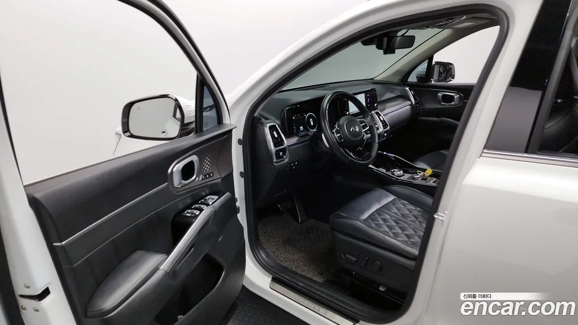 Kia Sorento — фото 10