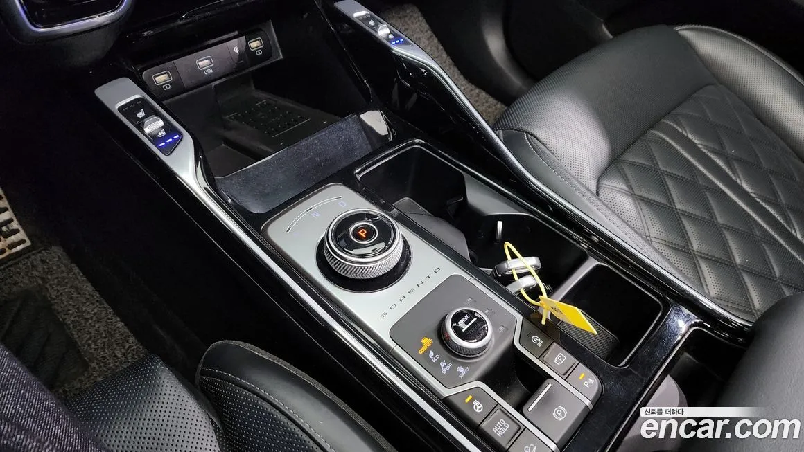 Kia Sorento — фото 9