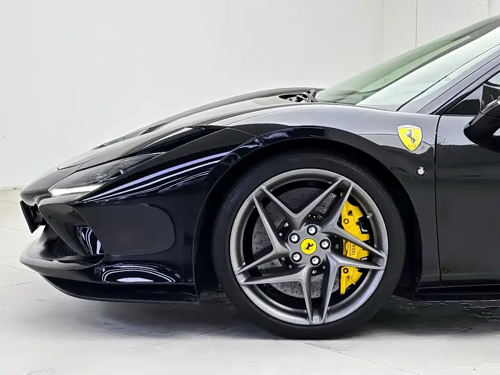Ferrari F8 — фото 5