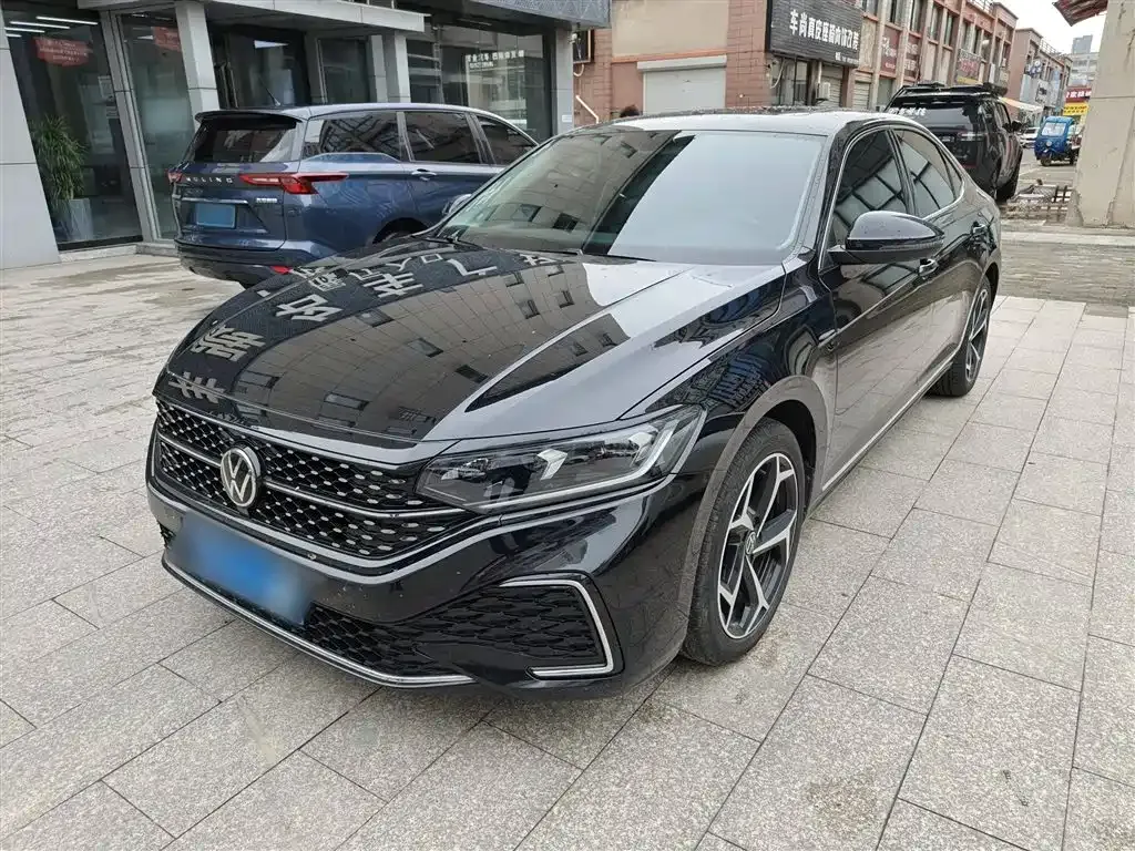 Volkswagen Passat — фото 2