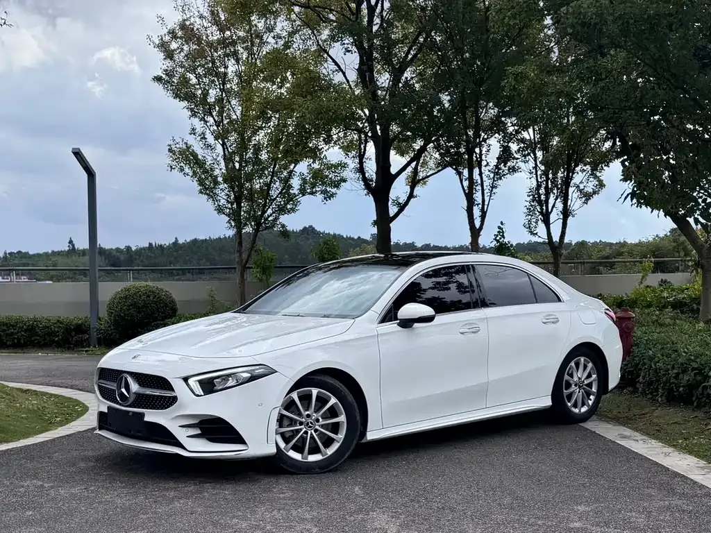 Mercedes-Benz A-Class — фото 1