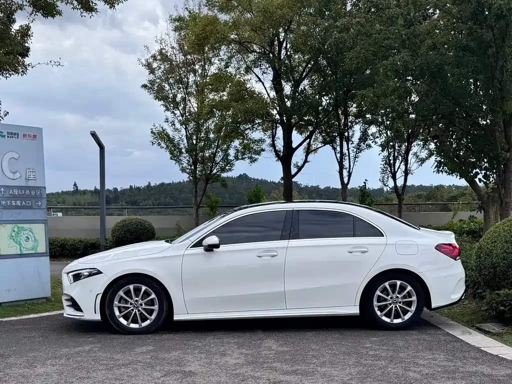 Mercedes-Benz A-Class — фото 3