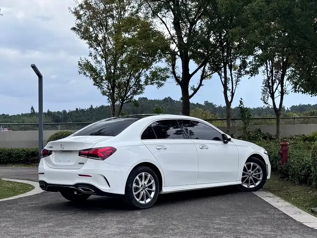 Mercedes-Benz A-Class — фото 9
