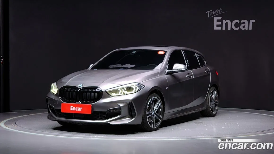 BMW 1-Series — фото 1
