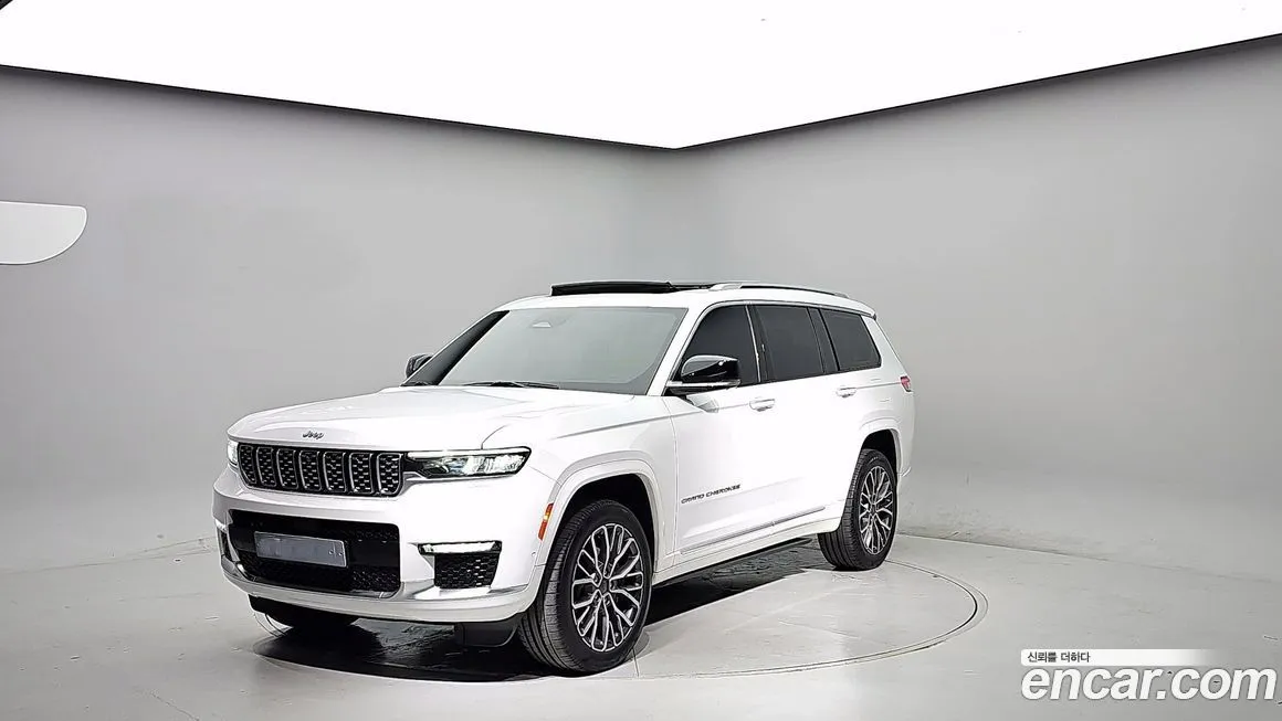 Jeep Cherokee — фото 1