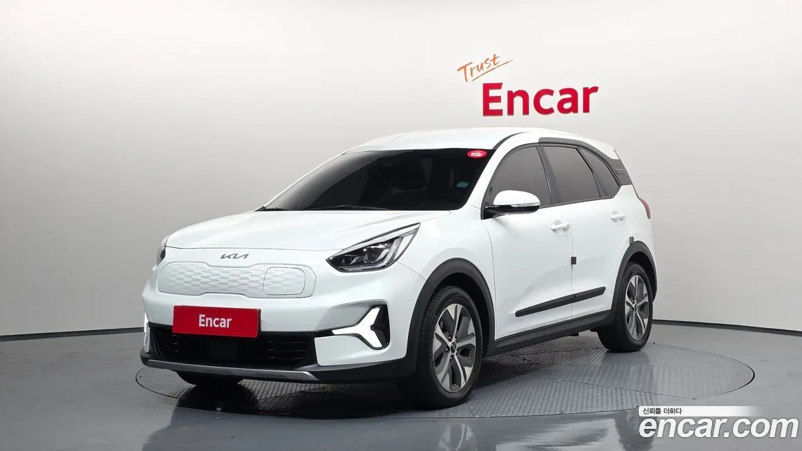 Kia Niro — фото 1