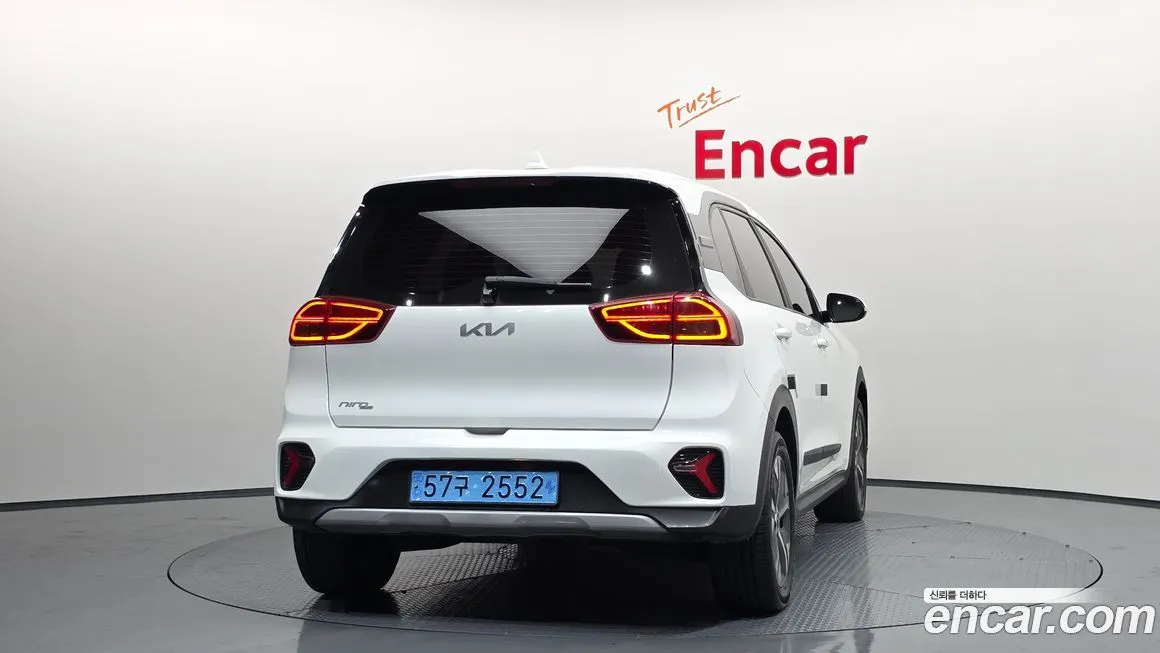 Kia Niro — фото 4