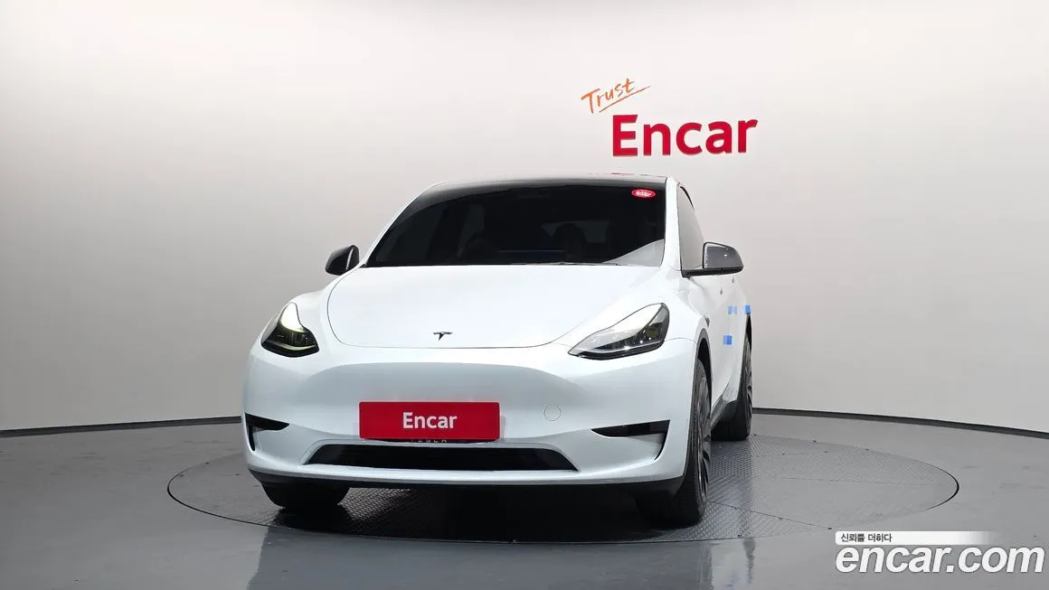 Tesla Model Y — фото 3