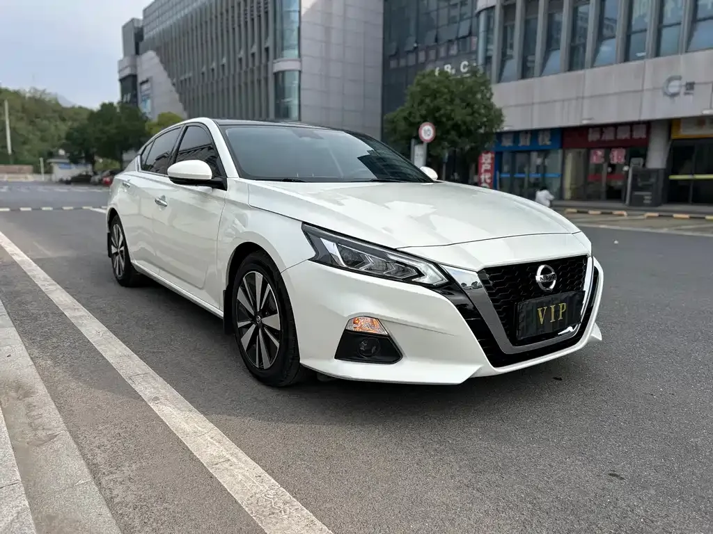 Nissan Teana — фото 3