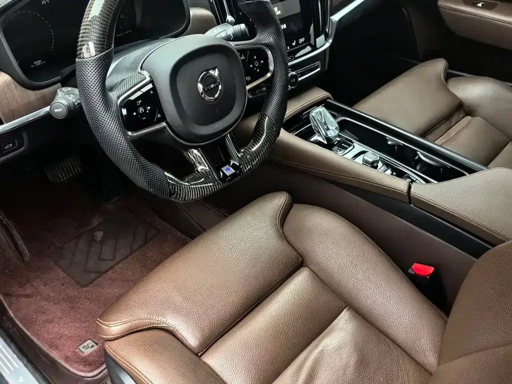 Volvo S90 — фото 7