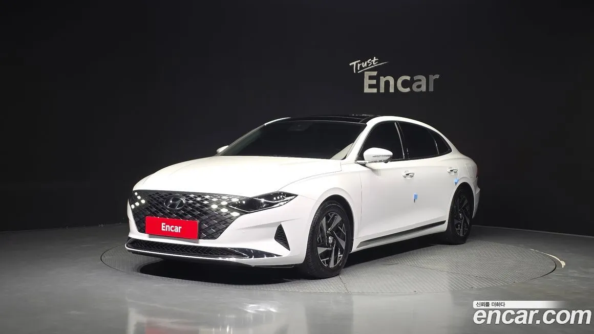 Hyundai Grandeur — фото 1