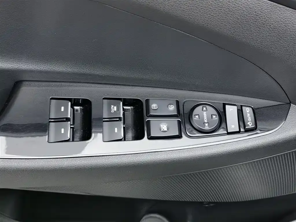 Hyundai Tucson — фото 9