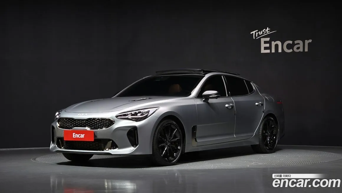 Kia Stinger — фото 1