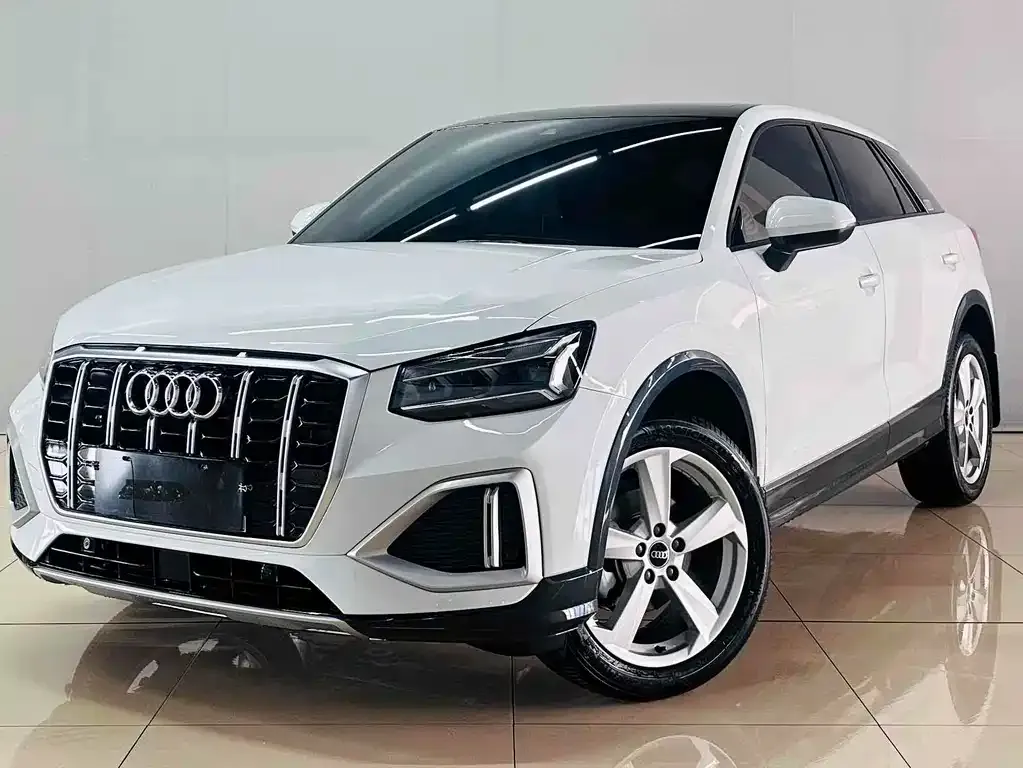 Audi Q2L — фото 2