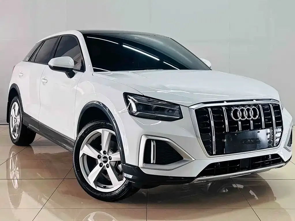 Audi Q2L — фото 3