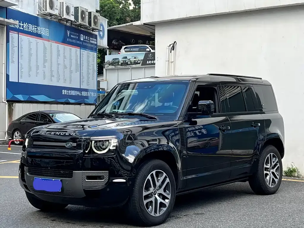 Land Rover Defender — фото 10