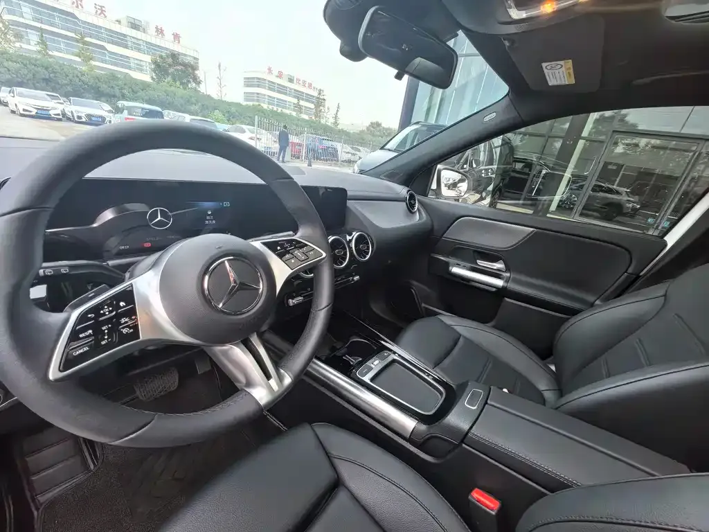 Mercedes-Benz GLA — фото 8