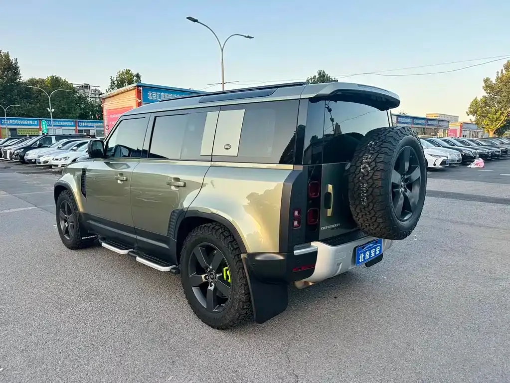 Land Rover Defender — фото 4