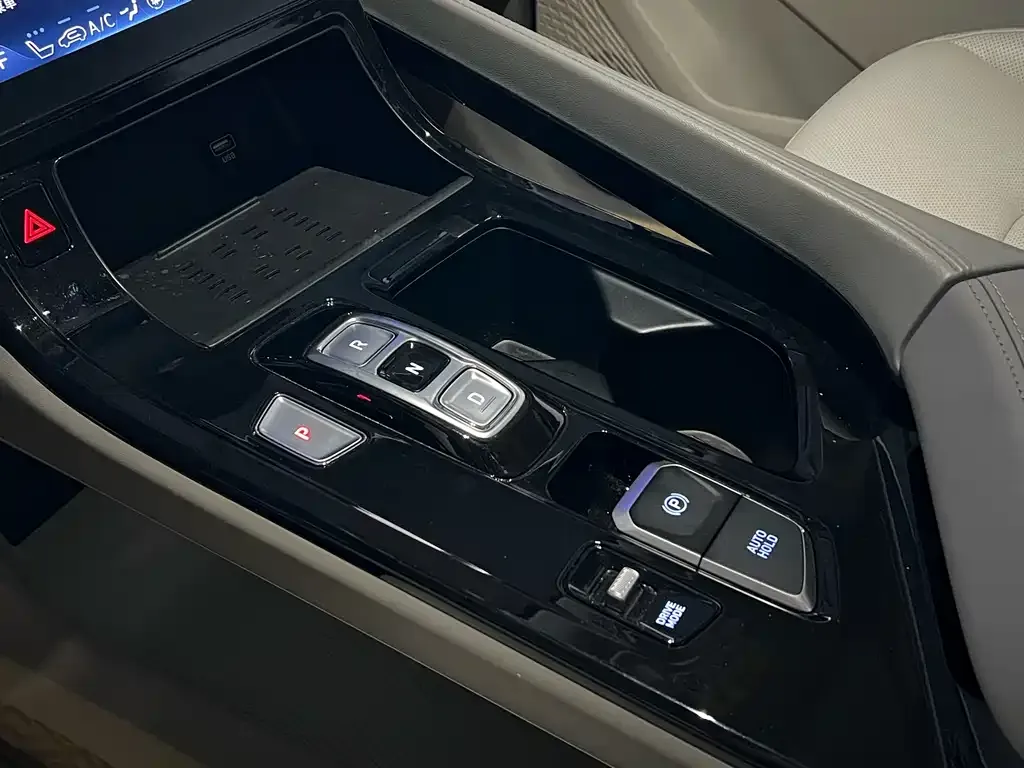 Hyundai Custo — фото 9