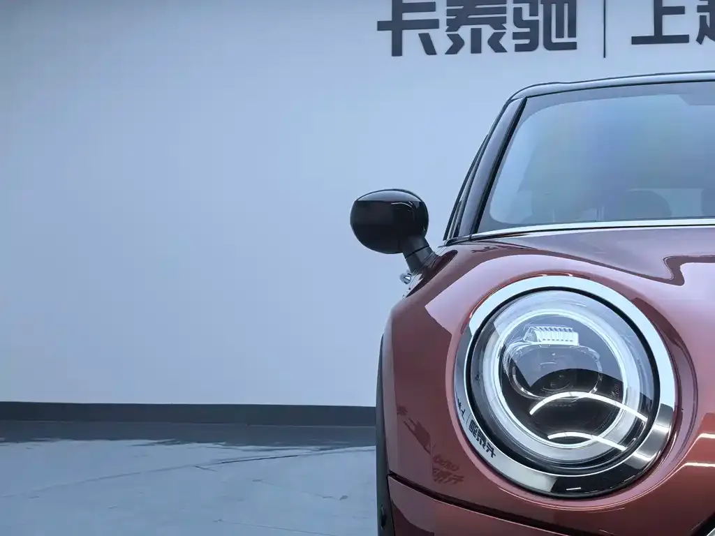 MINI Clubman — фото 4