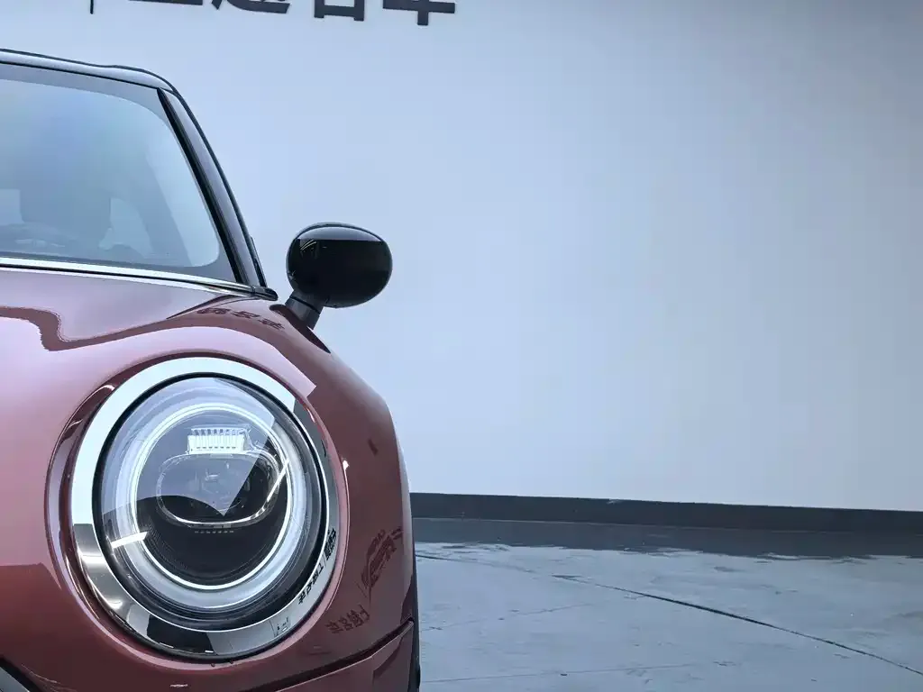 MINI Clubman — фото 5
