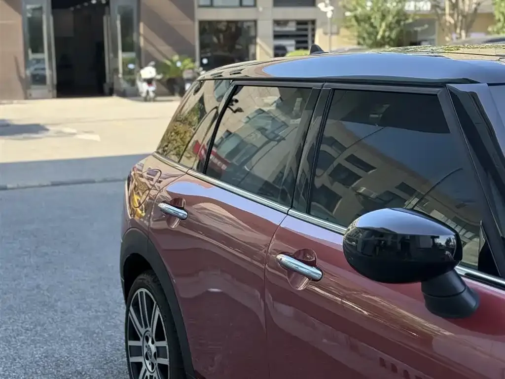 MINI Clubman — фото 9