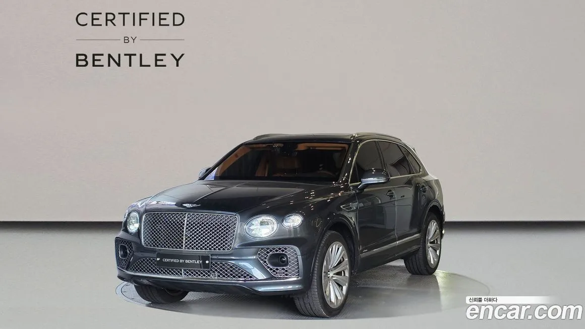 Bentley Bentayga — фото 1