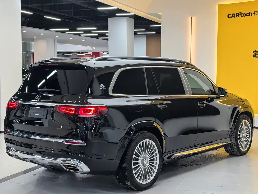 Mercedes-Benz GLS — фото 7