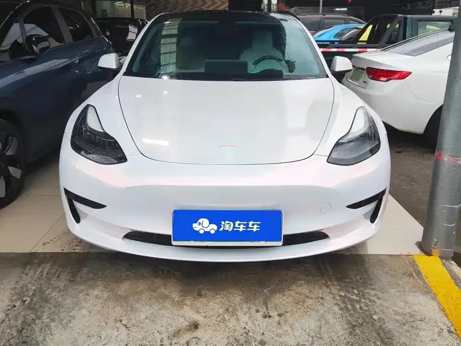 Tesla Model 3 — фото 2