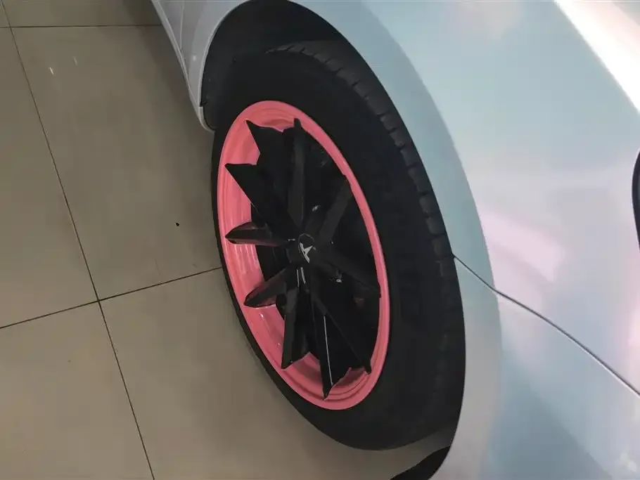 Tesla Model 3 — фото 6