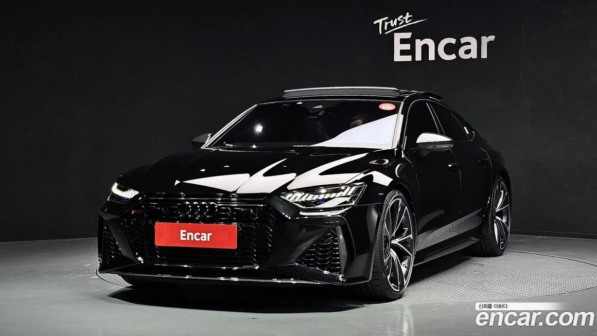 Audi RS7 — фото 1
