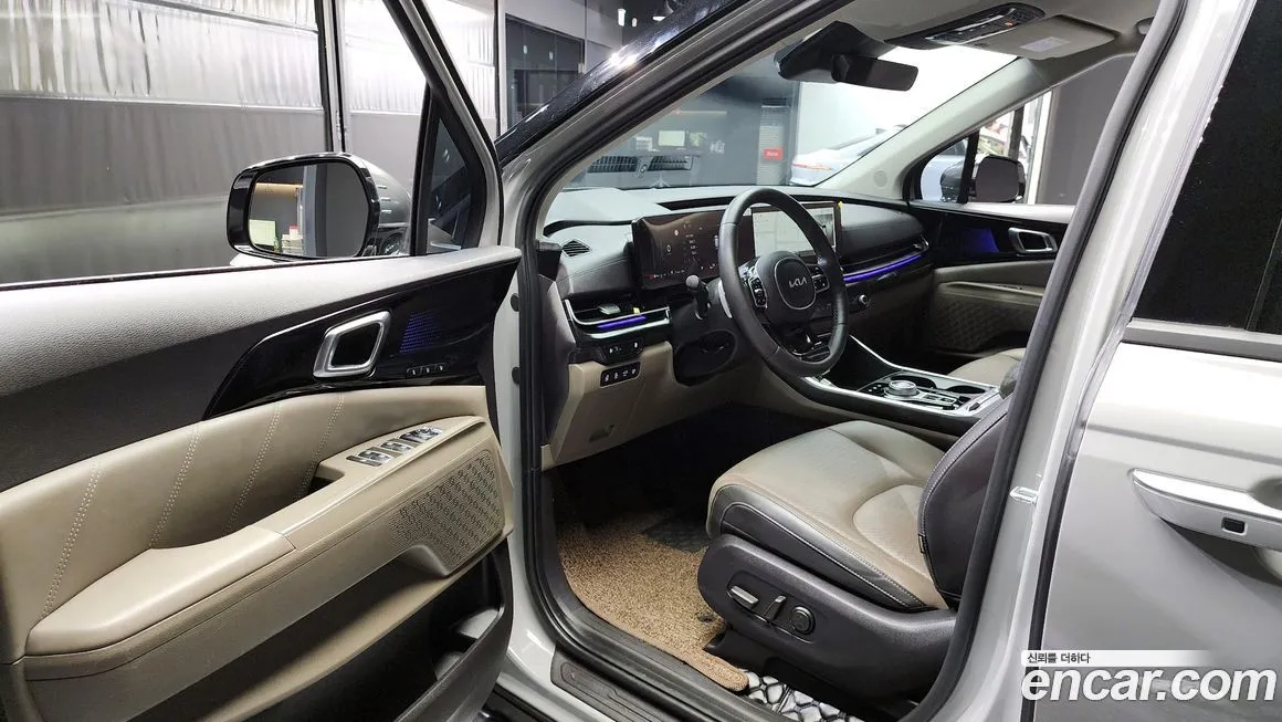 Kia Carnival — фото 10