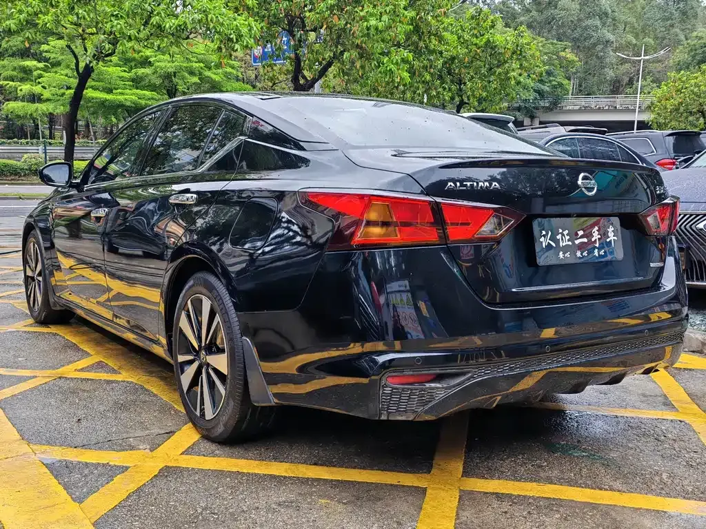 Nissan Teana — фото 10