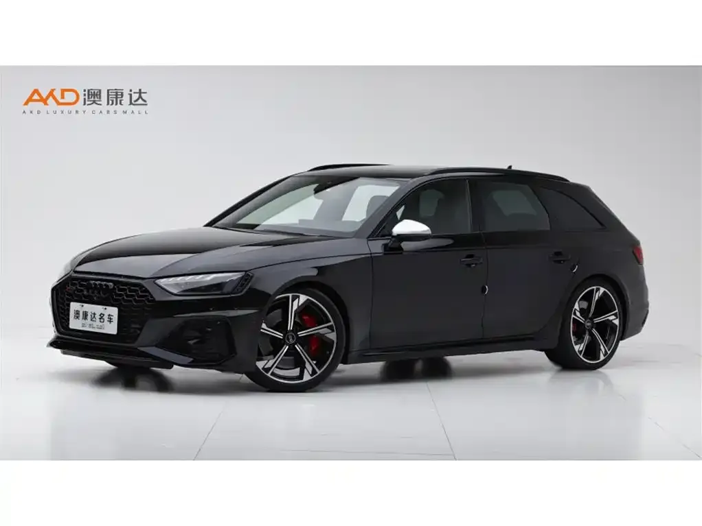 Audi RS 4 — фото 1