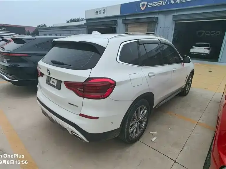 BMW X3 — фото 9