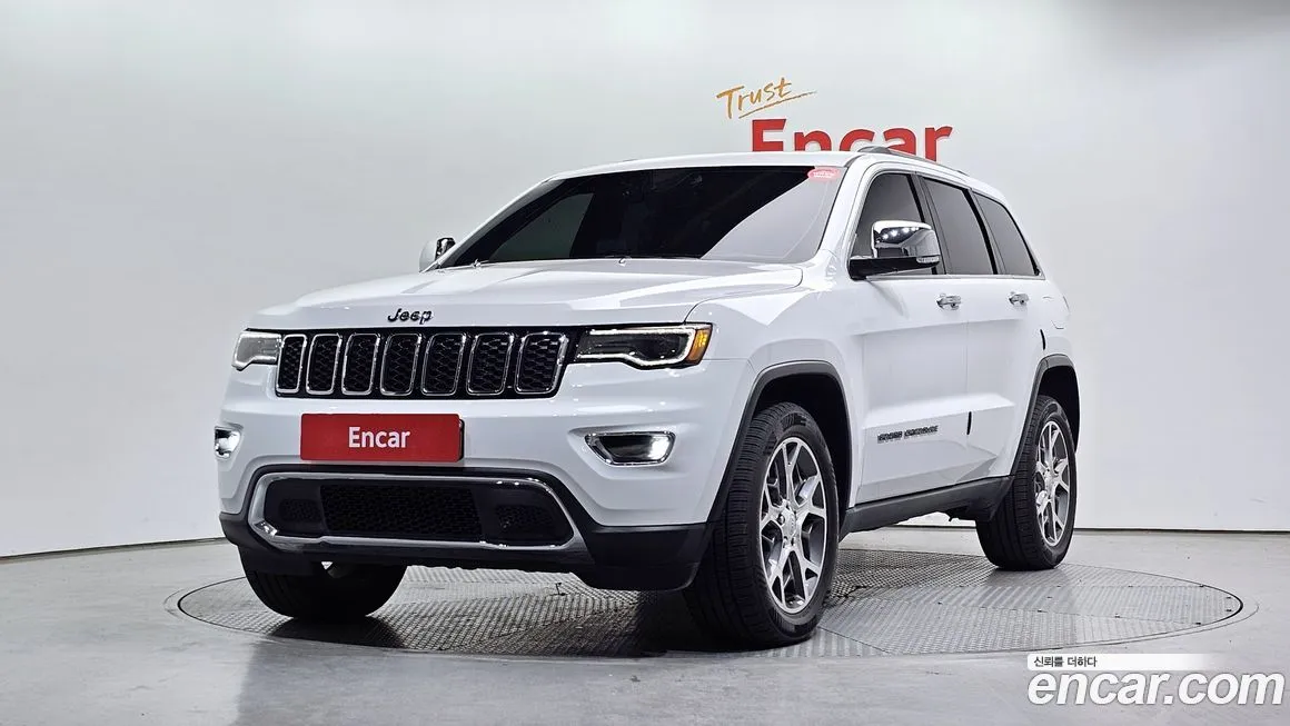 Jeep Cherokee — фото 1