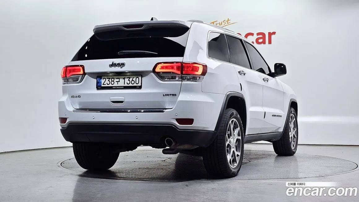 Jeep Cherokee — фото 2