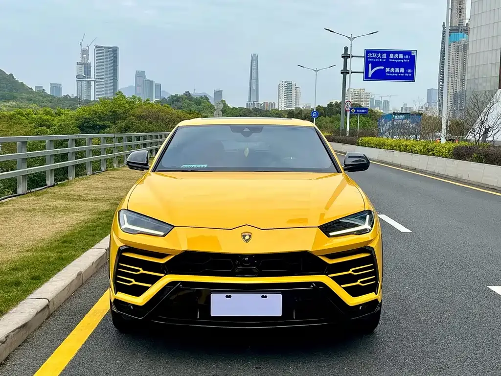 Lamborghini Urus — фото 2