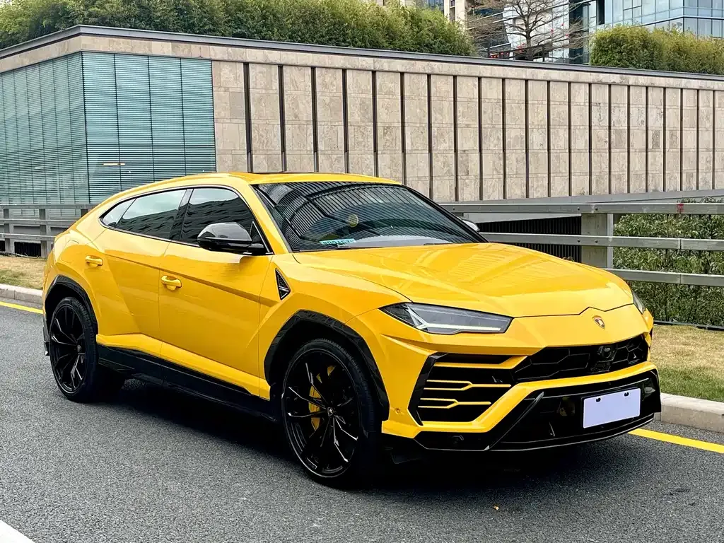 Lamborghini Urus — фото 3