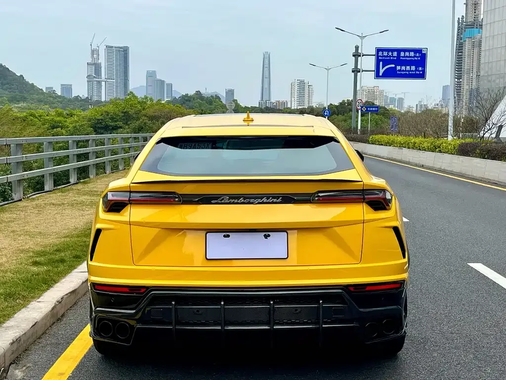 Lamborghini Urus — фото 5
