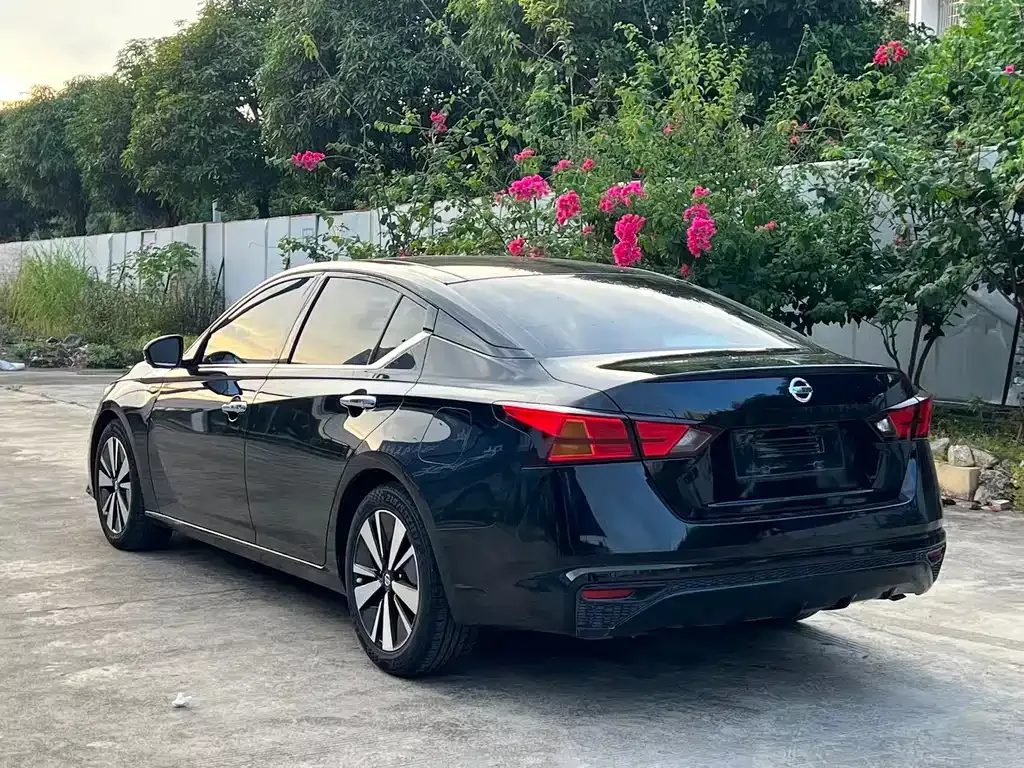 Nissan Teana — фото 4