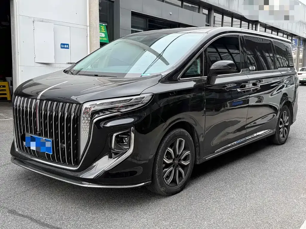 Hongqi HQ9 — фото 1