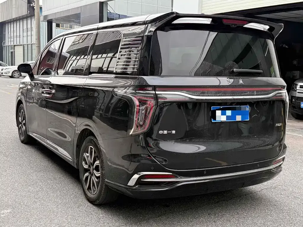 Hongqi HQ9 — фото 10