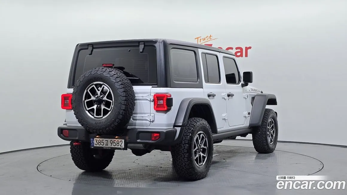 Jeep Wrangler — фото 2