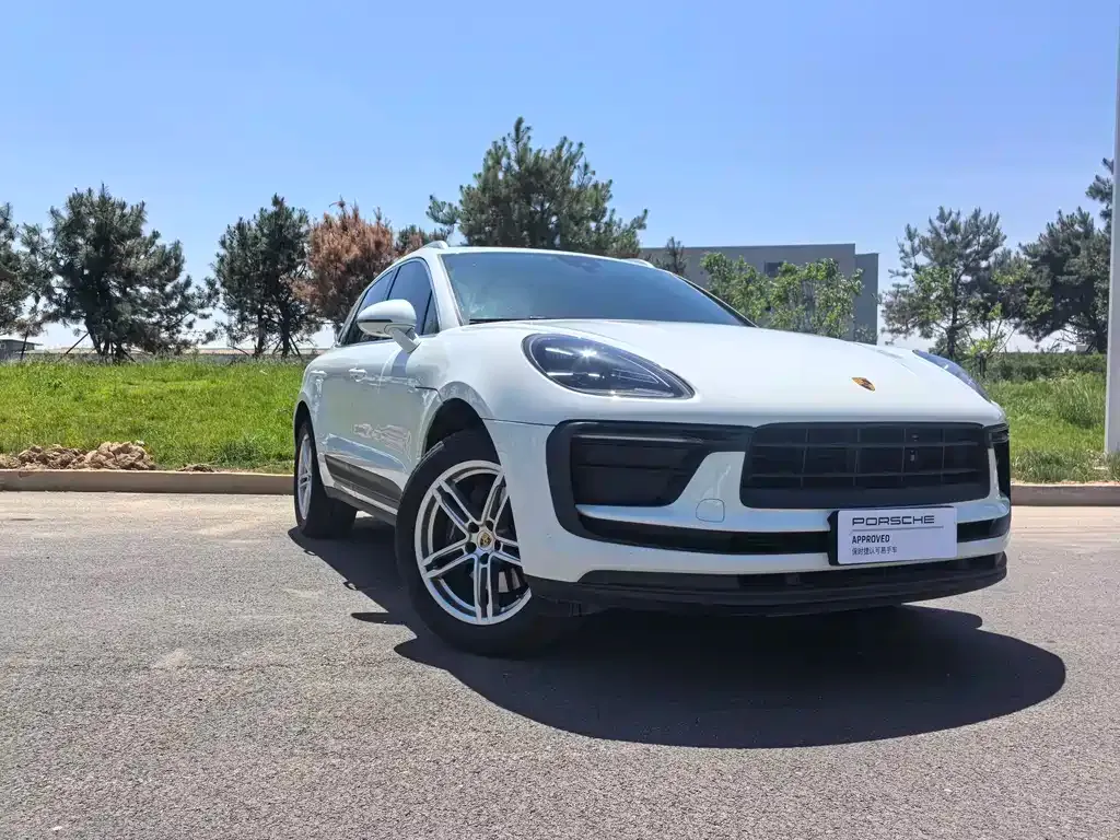 Porsche Macan — фото 1