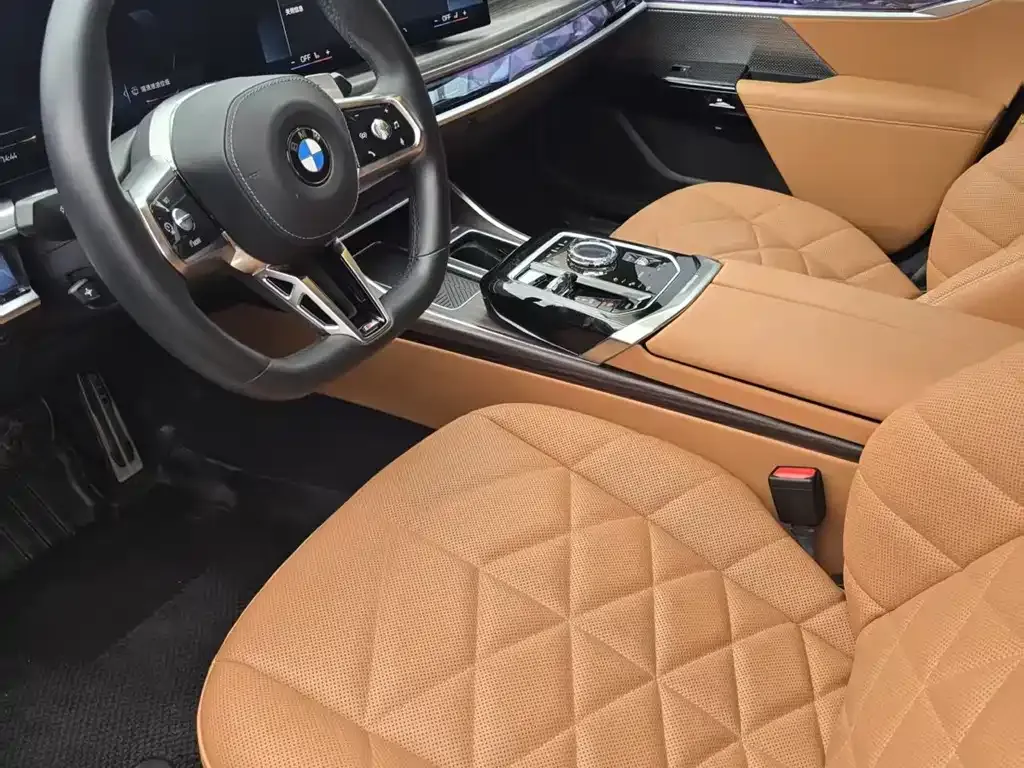 BMW 7 Series — фото 3