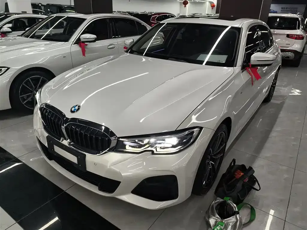 BMW 3 Series — фото 1