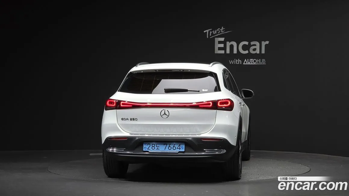 Mercedes-Benz EQA — фото 4
